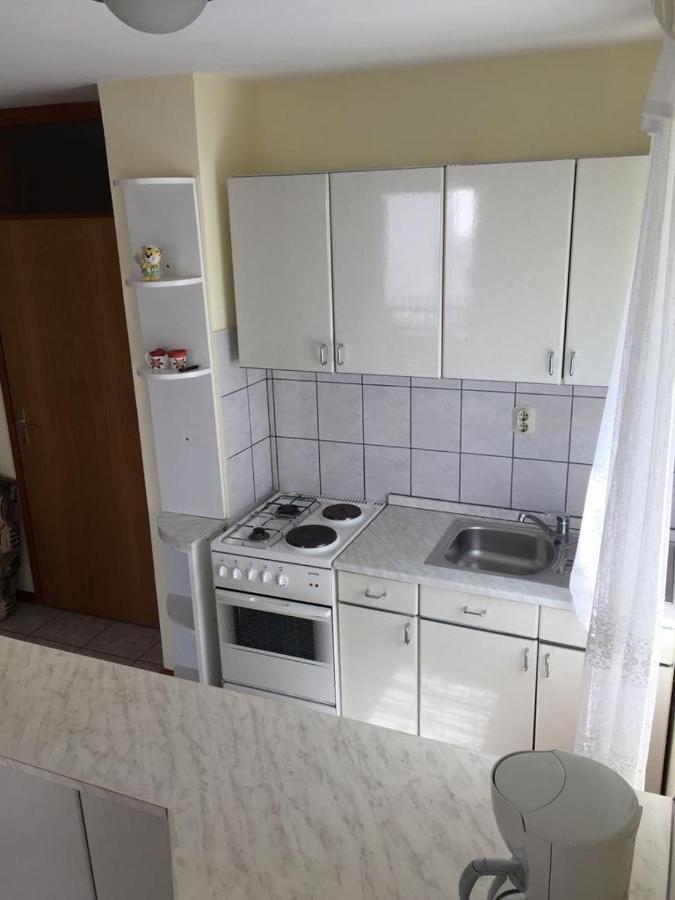 Apartmani Ana Malinska Exterior foto