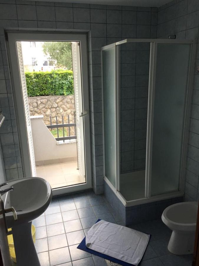 Apartmani Ana Malinska Exterior foto