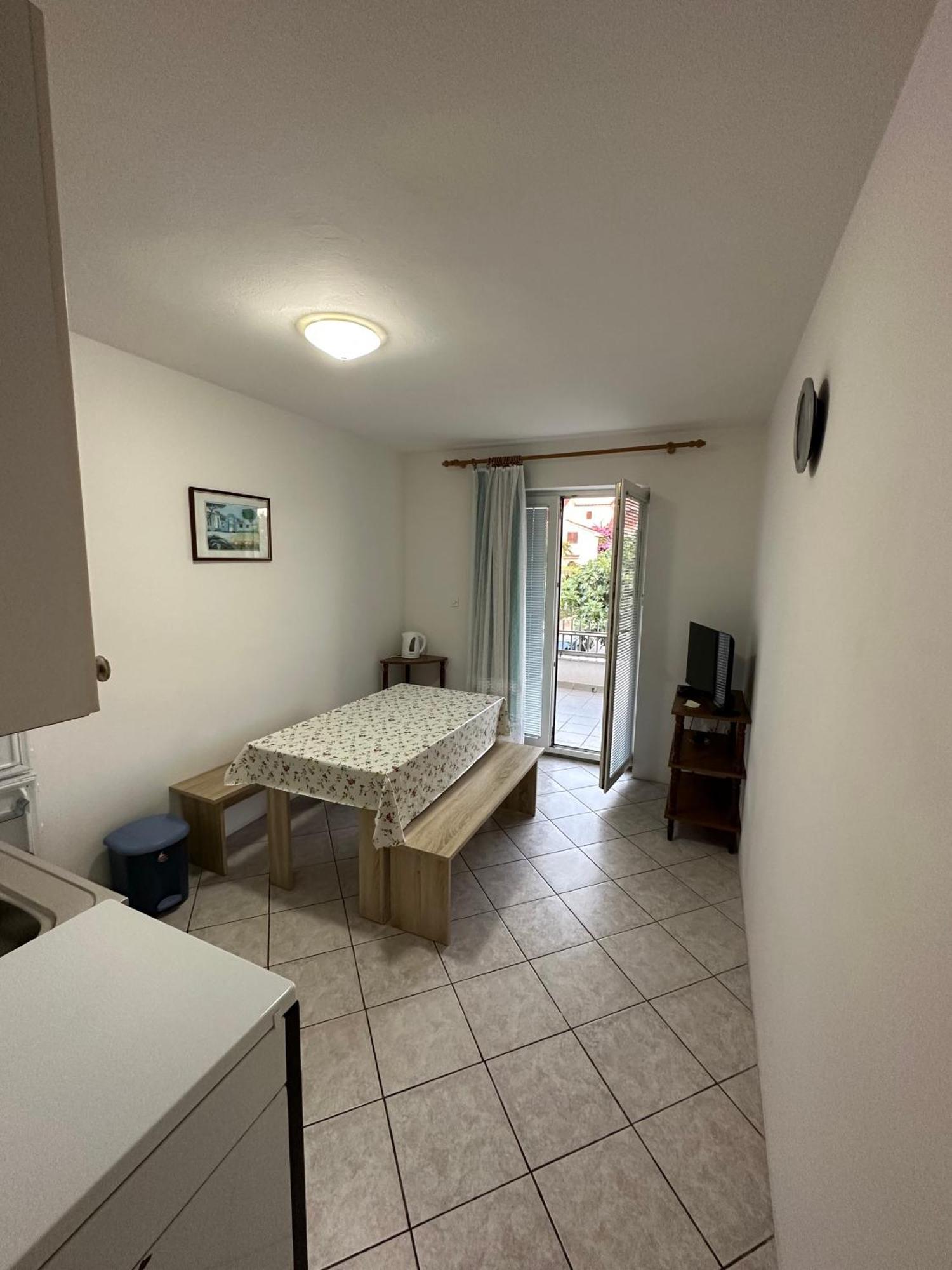 Apartmani Ana Malinska Exterior foto