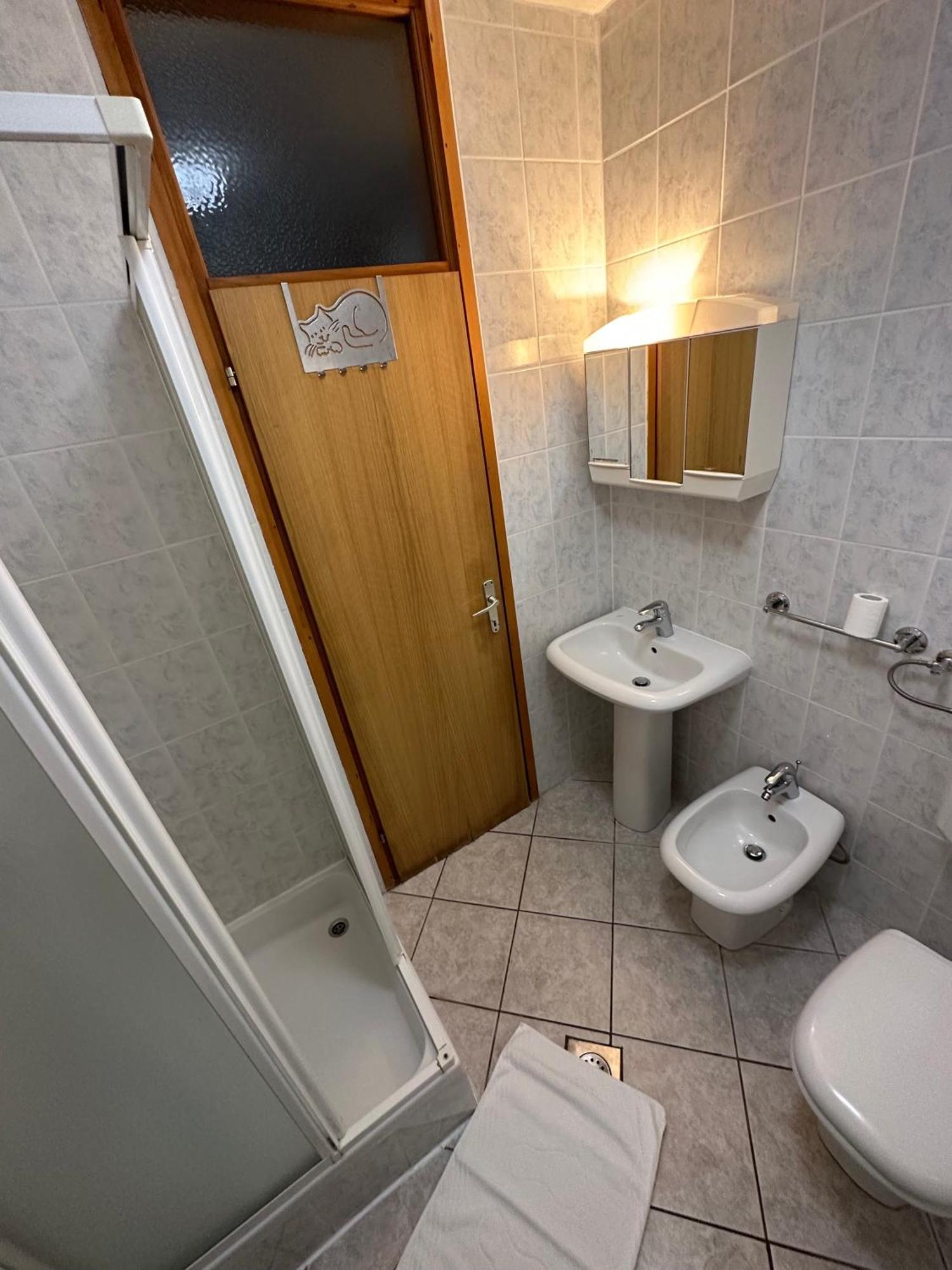 Apartmani Ana Malinska Exterior foto