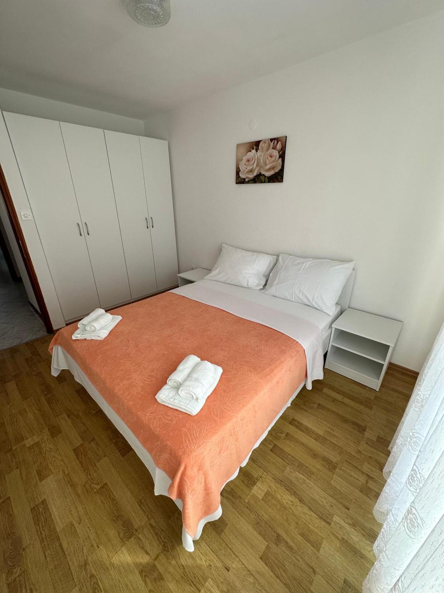 Apartmani Ana Malinska Exterior foto